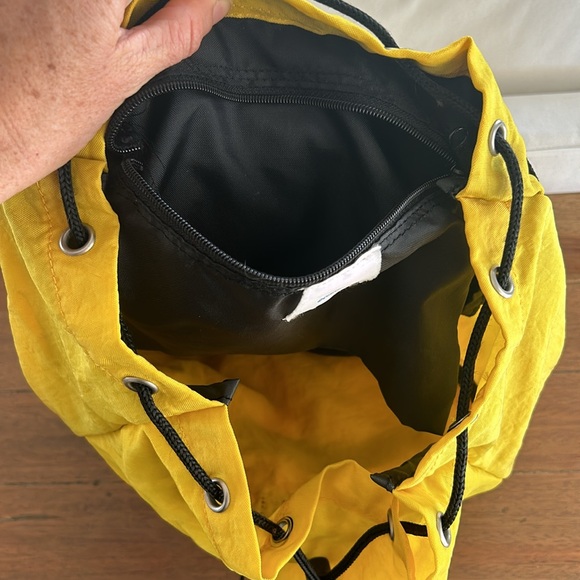 Vintage Disney Toon Toown   Mickey Mouse yellow nylon  Backpack, 90’s, vintage - Picture 11 of 13